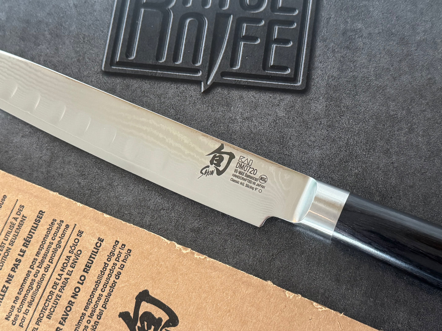 Shun Classic 9” HG Slicing Knife DM0720
