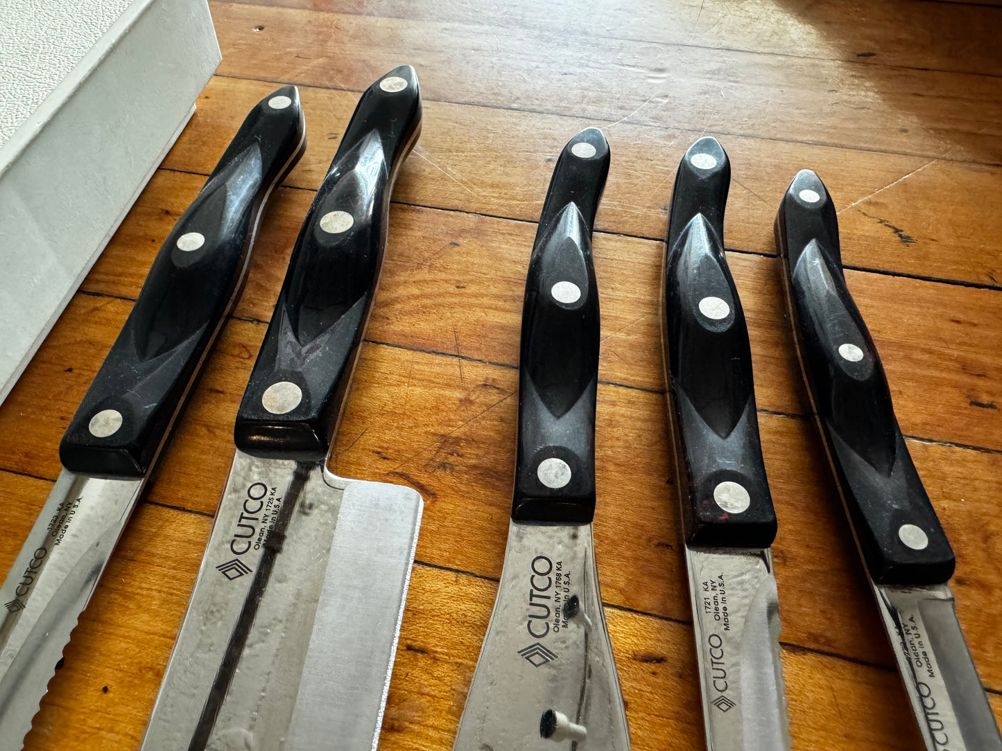 Cutco 5pc Knife Set In Tray