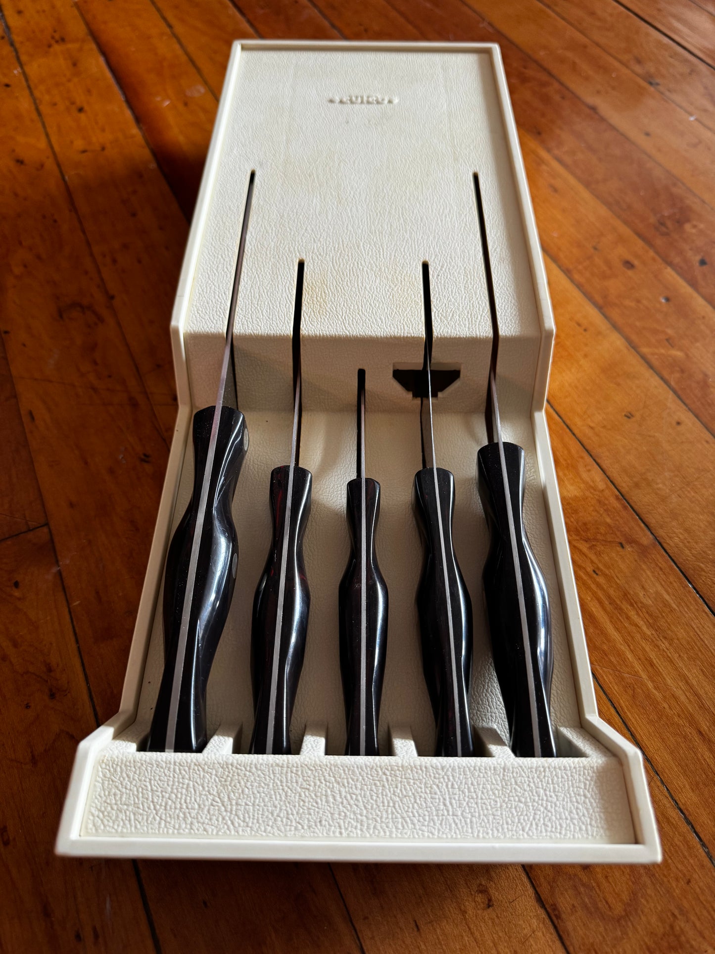 Cutco 5pc Knife Set In Tray